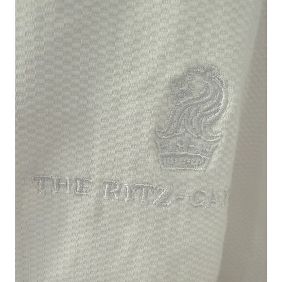 Ritz-Carlton Hotel Cotton Waffle Knit Bath Robe White One Size Luxury Gift Set - Picture 6 of 16